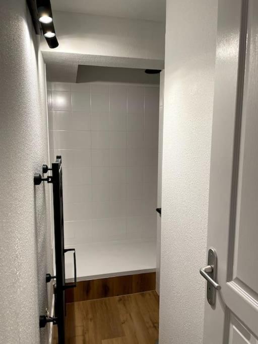Appartement Classe 3 Etoiles Tres Bien Situe サン・ラリー・スラン エクステリア 写真